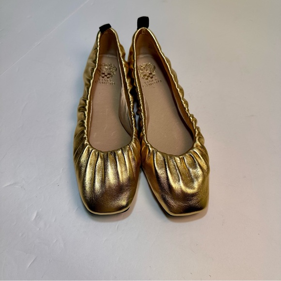 Vince Camuto Gold Metallic Ballet Flats size 7 - Picture 1 of 10